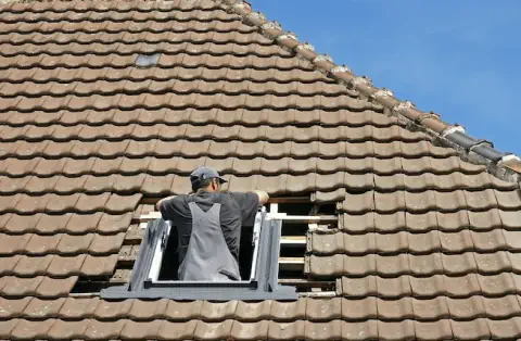 Pose de velux - Saint-Étienne-de-Vicq